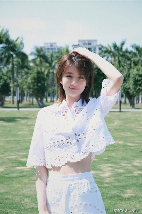 娛樂(lè)吃瓜王心凌小說(shuō),娛樂(lè)圈的甜蜜風(fēng)暴